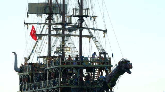 ブルックはすでに死亡している