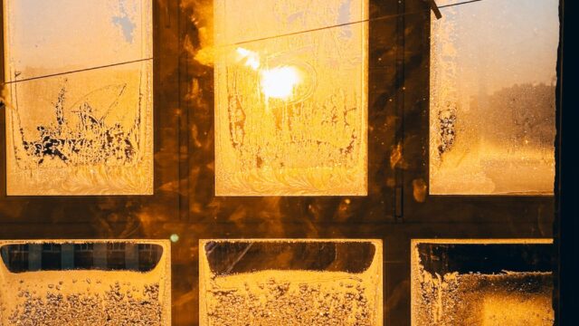 氷の城壁のアニメ2期はいつから